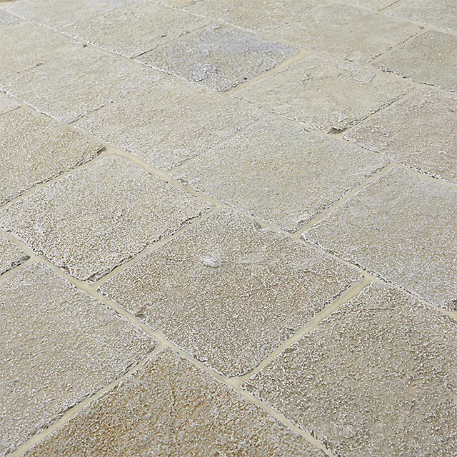 Pavé pierre naturelle vieillie marron 20 x 20 cm, ép.2 cm