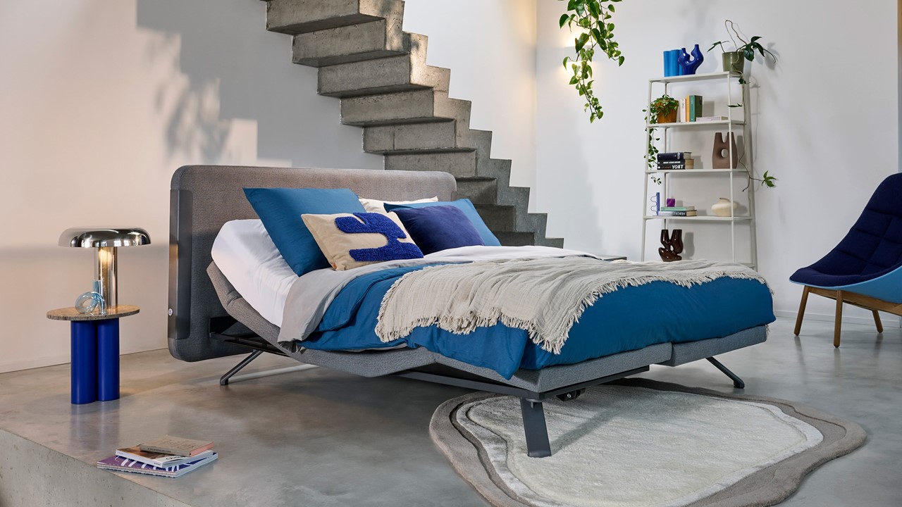 Elektrisch Bed Element Spirit met Cool Motion 6 matrassen denim