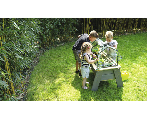 Kinder verhoogd tuinbed op palen EXIT Aksent hout maat L met deksel, tuingereedschap 93,5x68x50 cm grijs