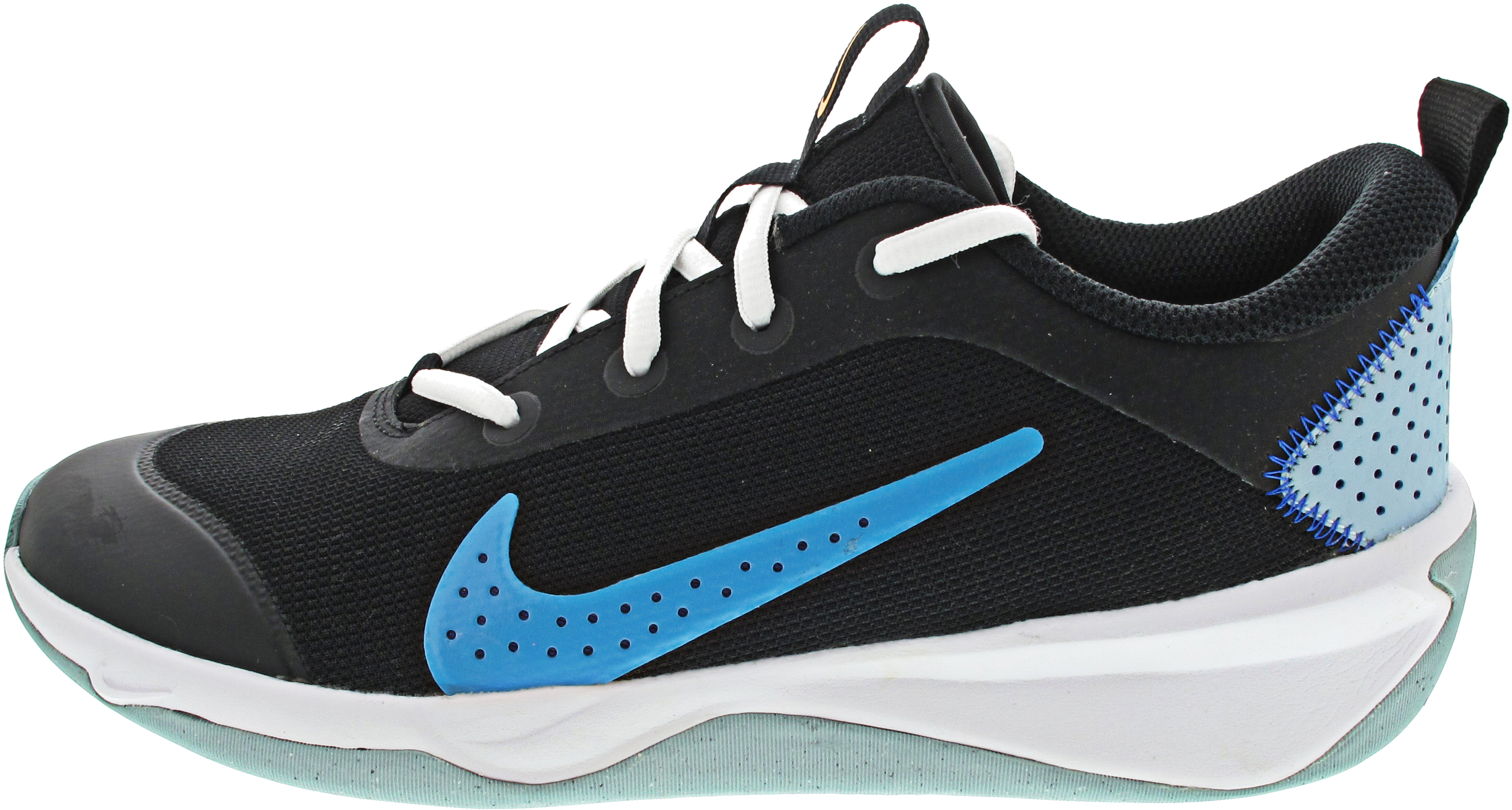 Nike Omni Multi-Coiurt Sportschuh schwarz