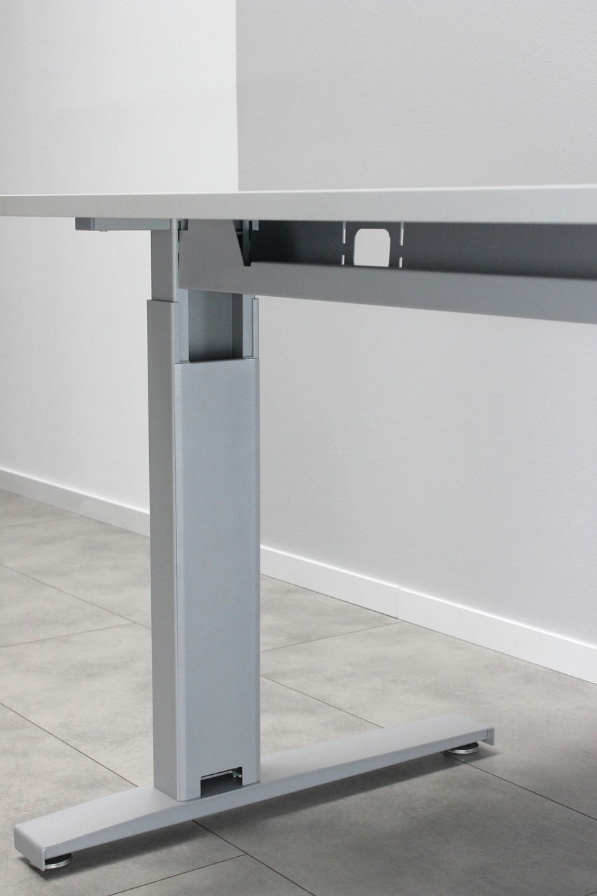 XORA Schreibtisch LEGEND II