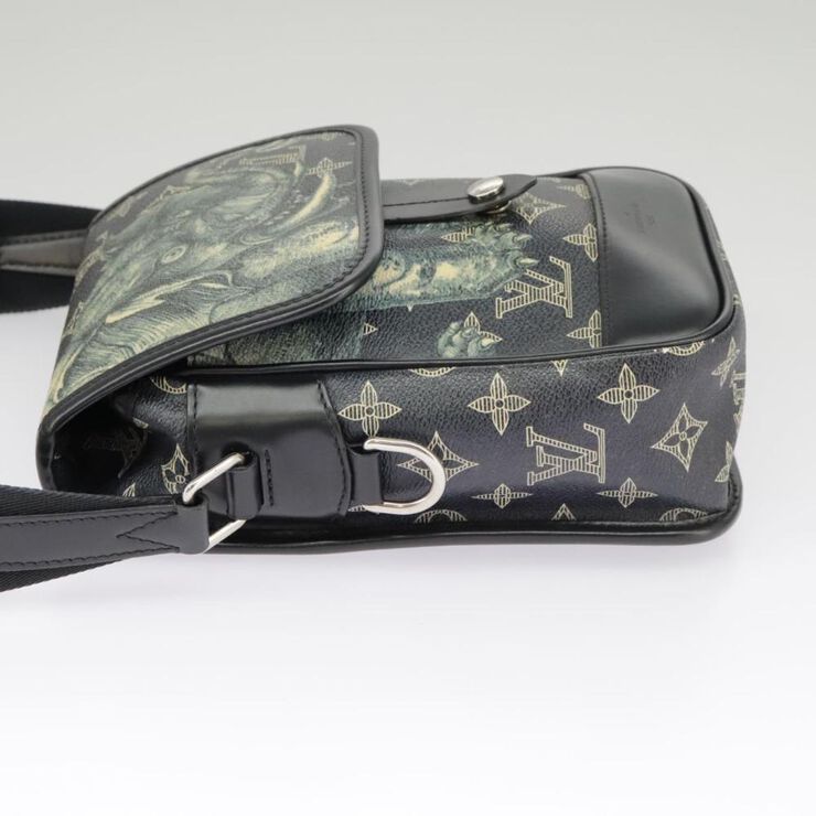 Louis Vuitton Vintage Louis Vuitton Messenger Navy