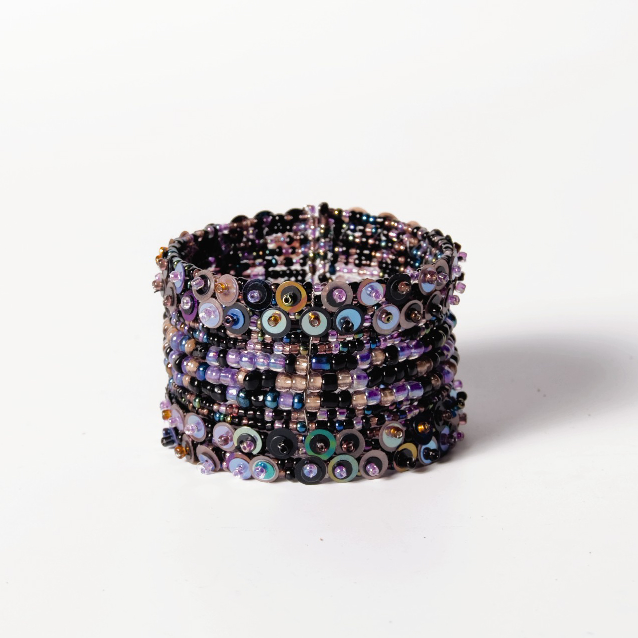 Armreif 'Pailletten und Perlen', lila multicolor, B 4 cm, L 15,5 cm günstig bestellen