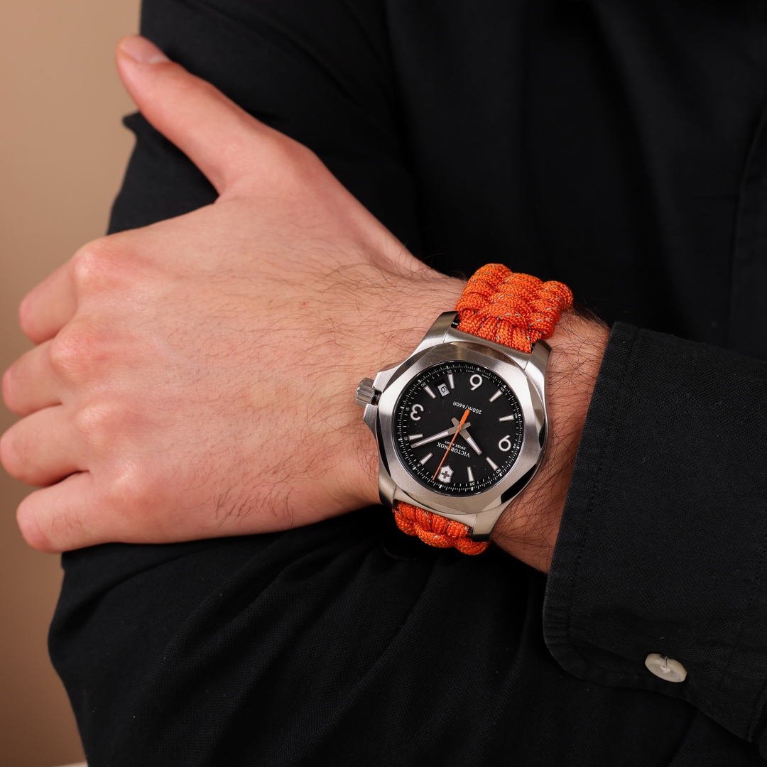 Victorinox Swiss Army I.N.O.X. Paracord