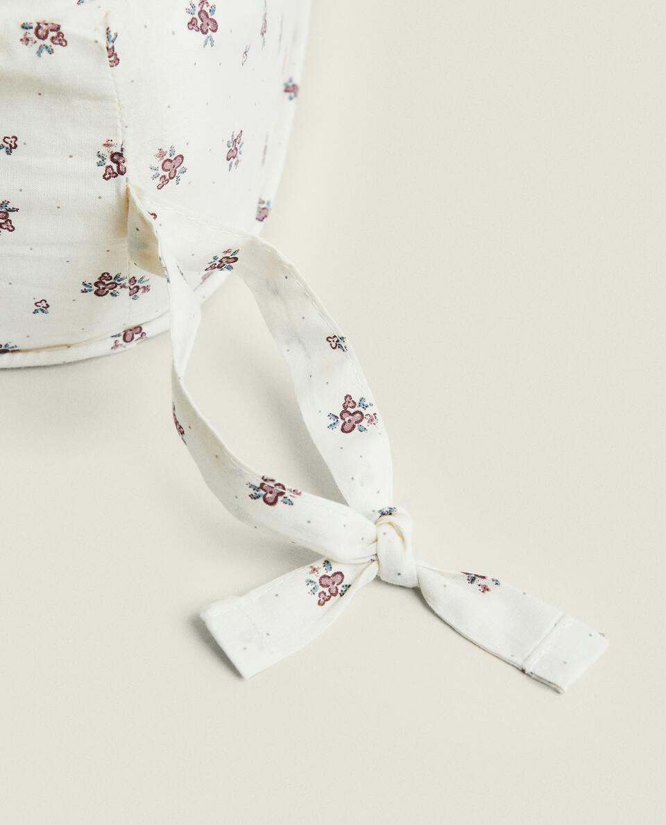 CAPA PARA TROCADOR DE FRALDÁRIO COM ESTAMPA FLORAL