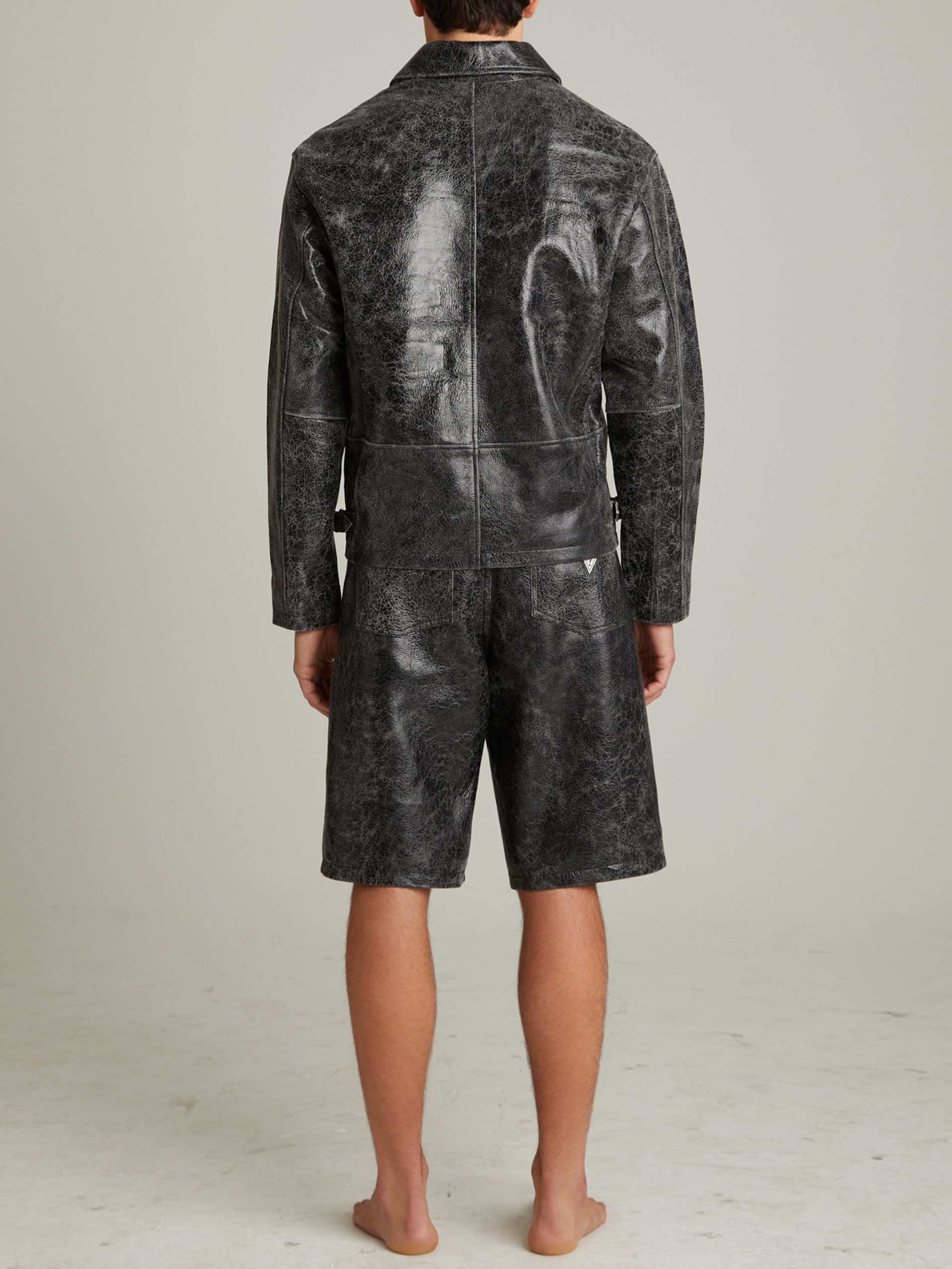 Shorts de couro rachado