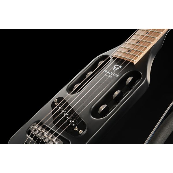 Traveler Guitar Ultra-Light Electric MNBK