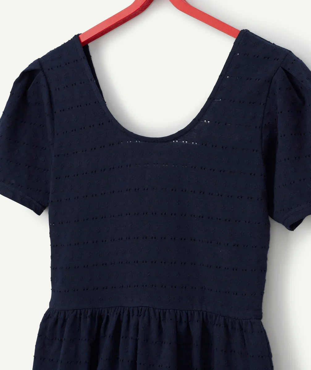 LA ROBE BLEU MARINE AJOURÉE