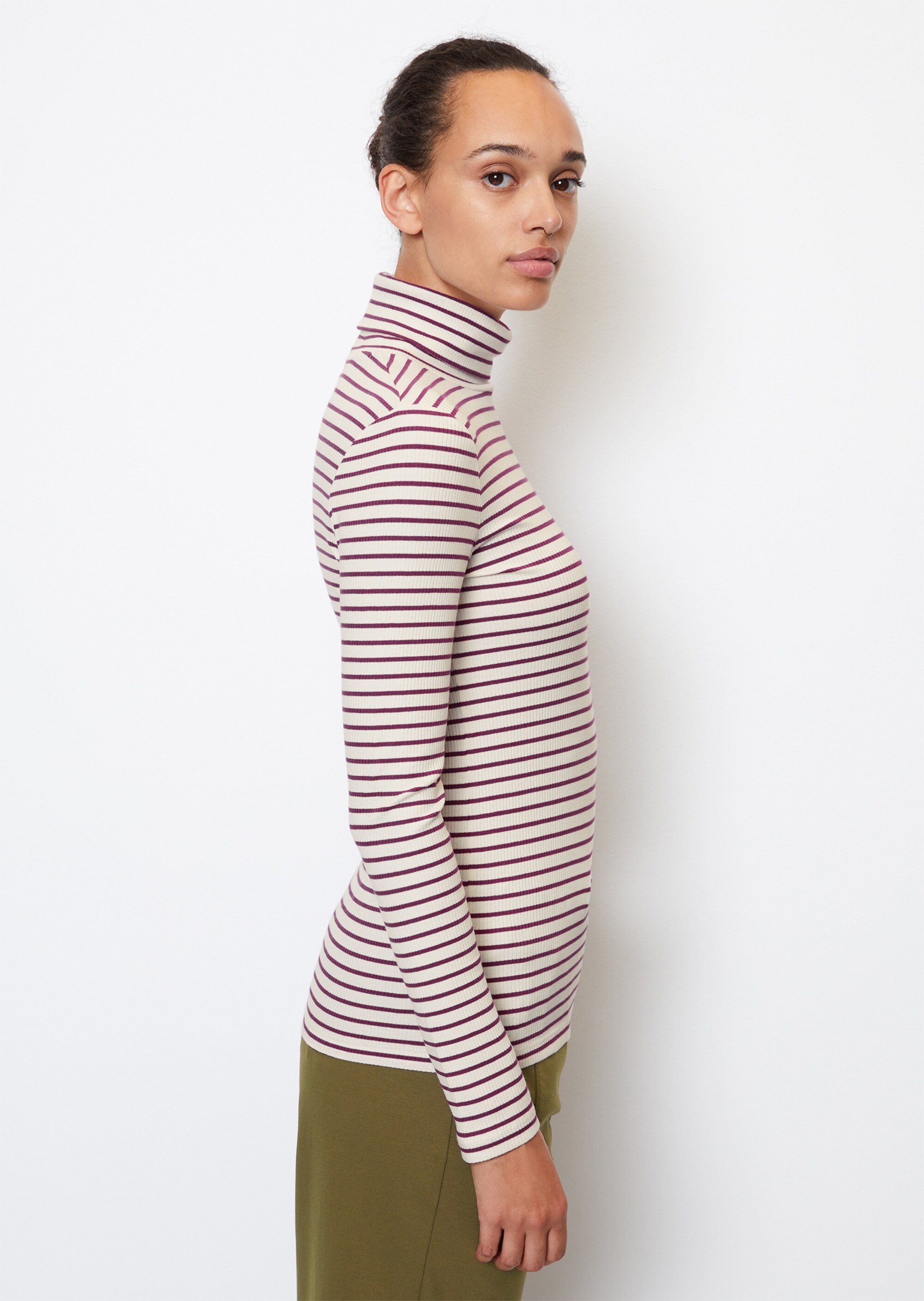 Rollkragen-Longsleeve shapedmit TENCEL™ Modal