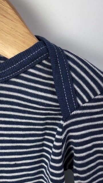 Omslagsbody Ull / Silke – Cosilana, Blå Stripe
