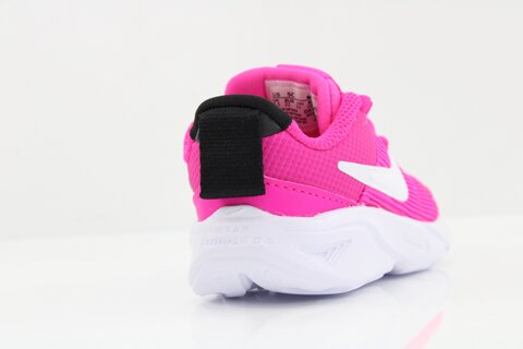 Nike Sneaker