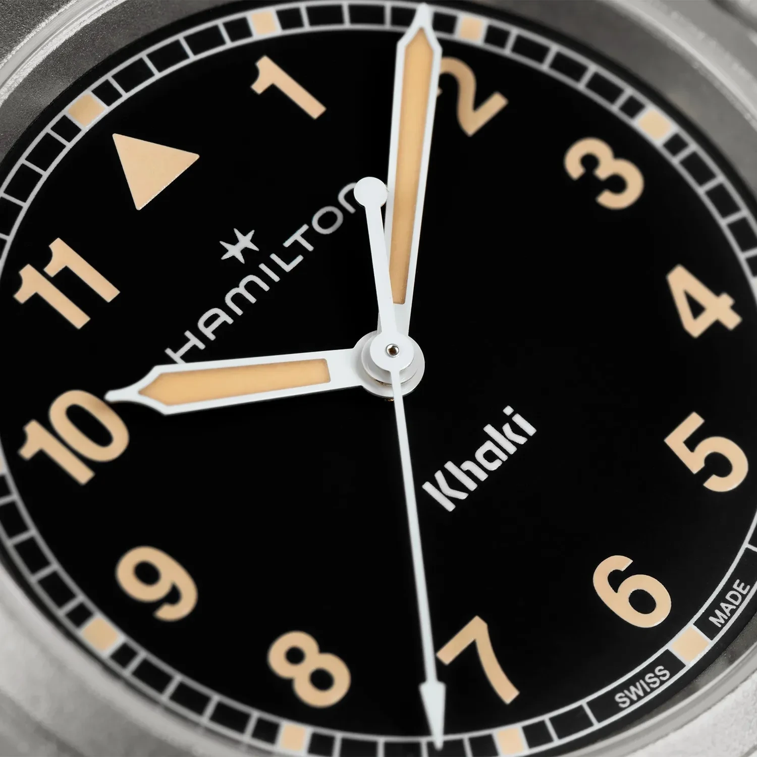 Hamilton Khaki Field Quartz H69301930