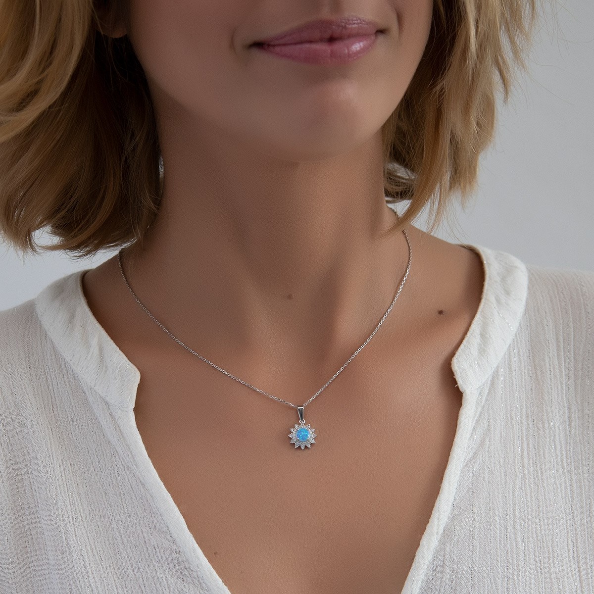 Pendentif argent rhodié Opale bleue imitation et cubic zirconia