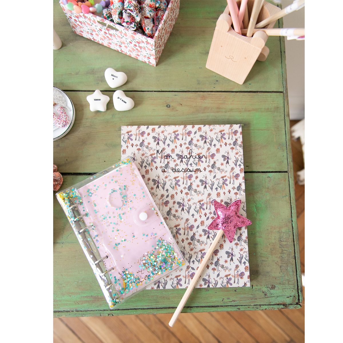 Cahier transparent paillettes Mercredi et Patati