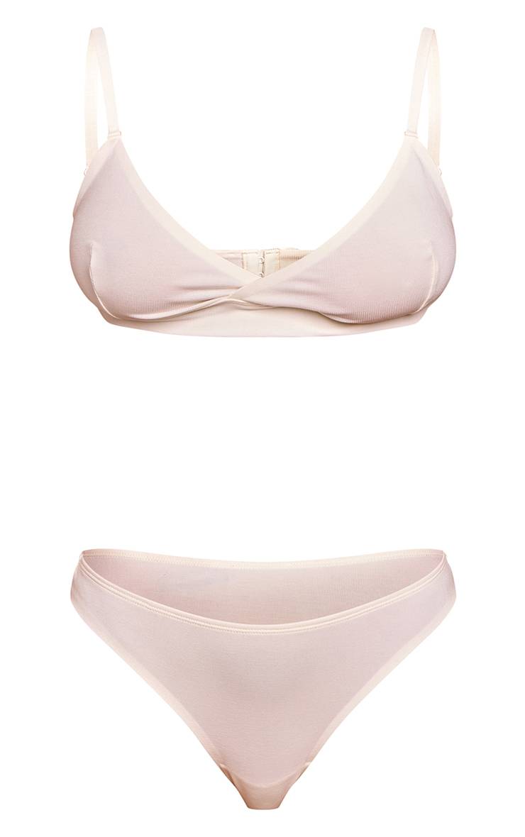 Crème Ensemble Bralette Triangle À Fines Bretelles & Culotte Brésilienne