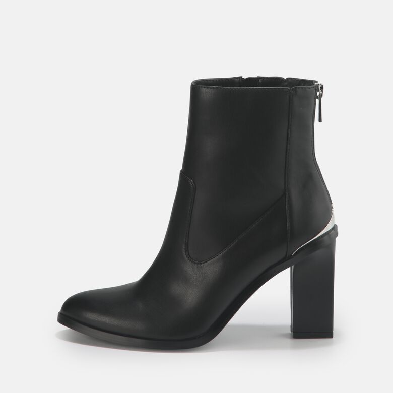 Zoe Ankle