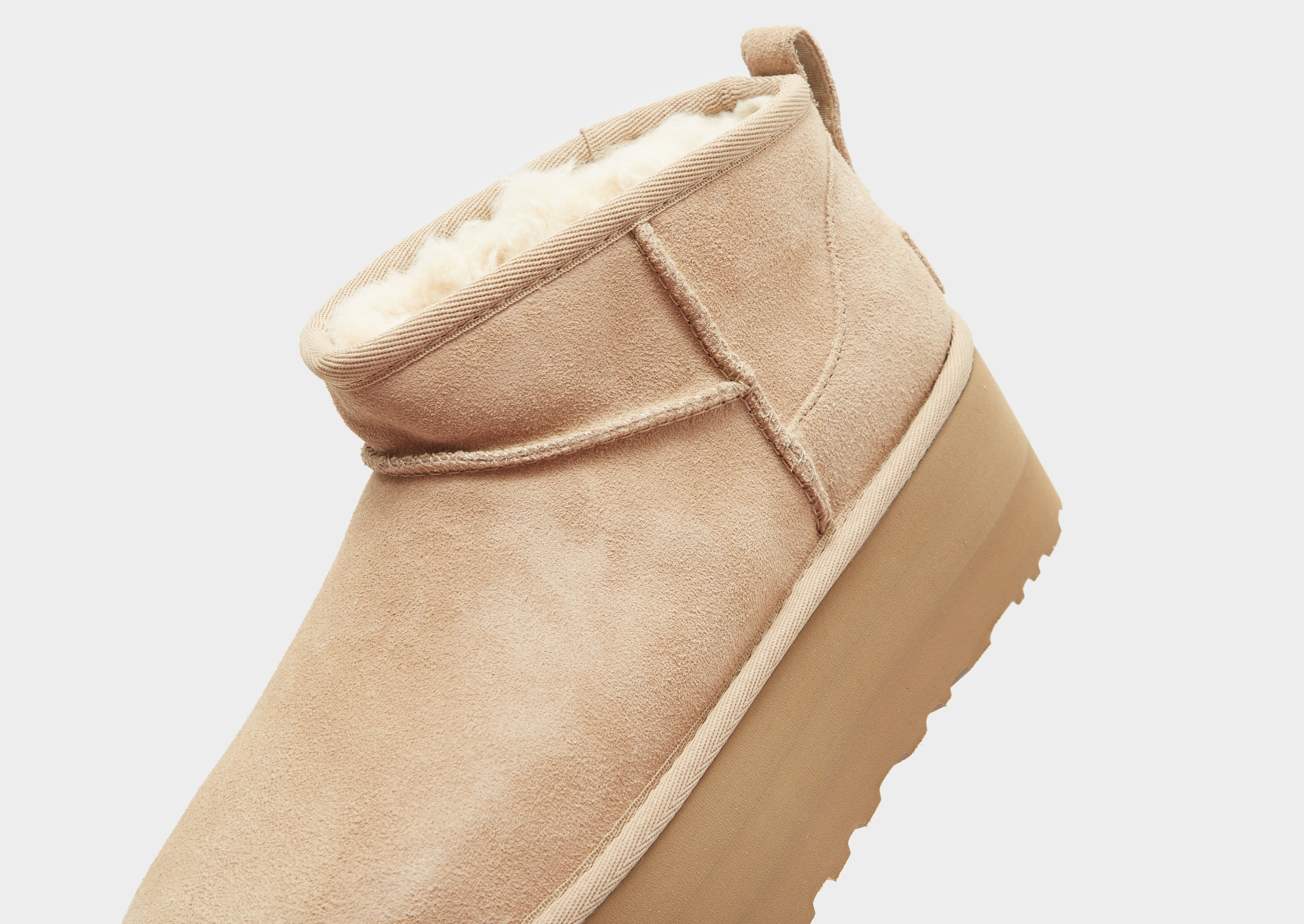 UGG Classic Ultra Mini Platform Boots Femme