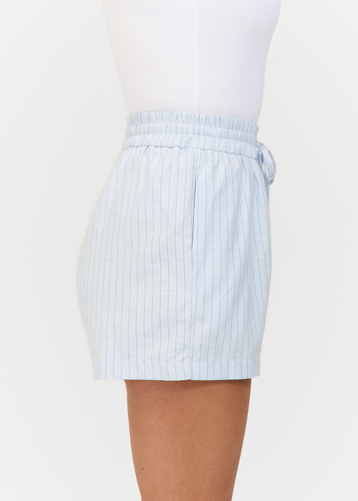 Melina short lichtblauw
