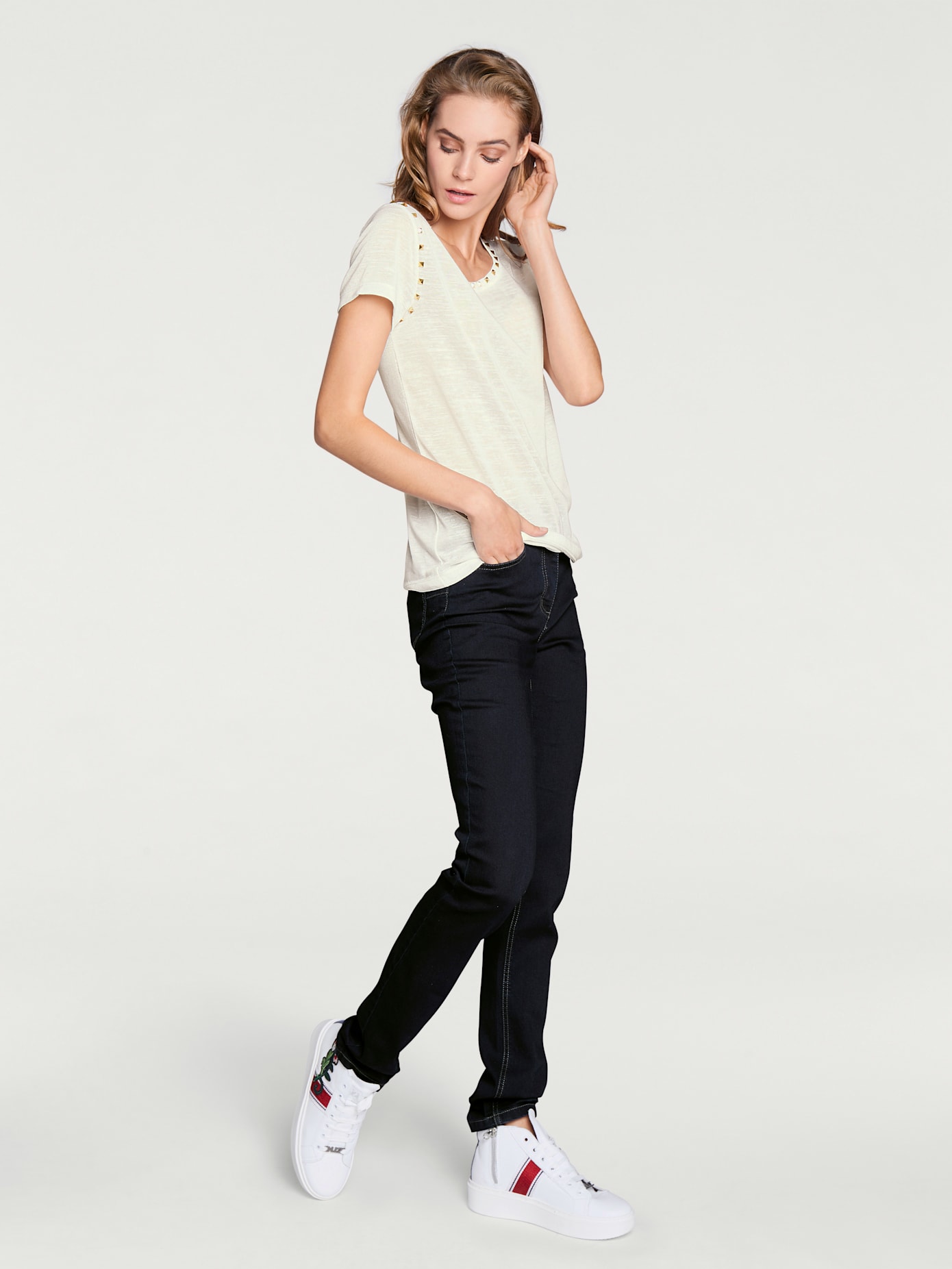 Jeans effet ventre plat coupe skinny tendance