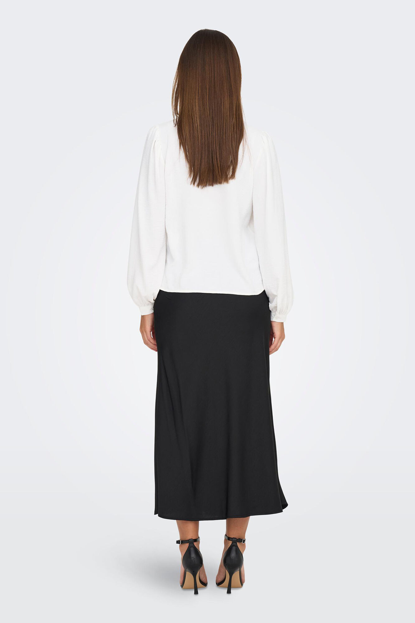 Blusa de renda de mangas compridas