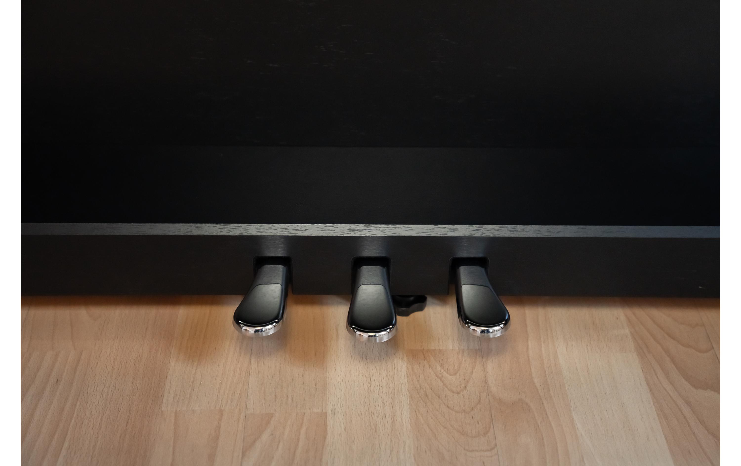 E-Piano CA-401<br>E-Piano mit «Grand Feel Compact» Mechanik und übersichtlichem OLED-Display