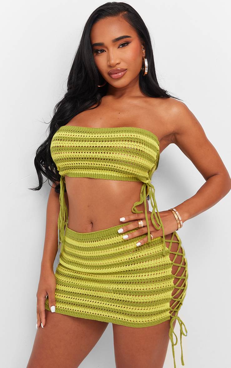 Vert Bandeau Moulant En Maille Avec Laçage Contrasté