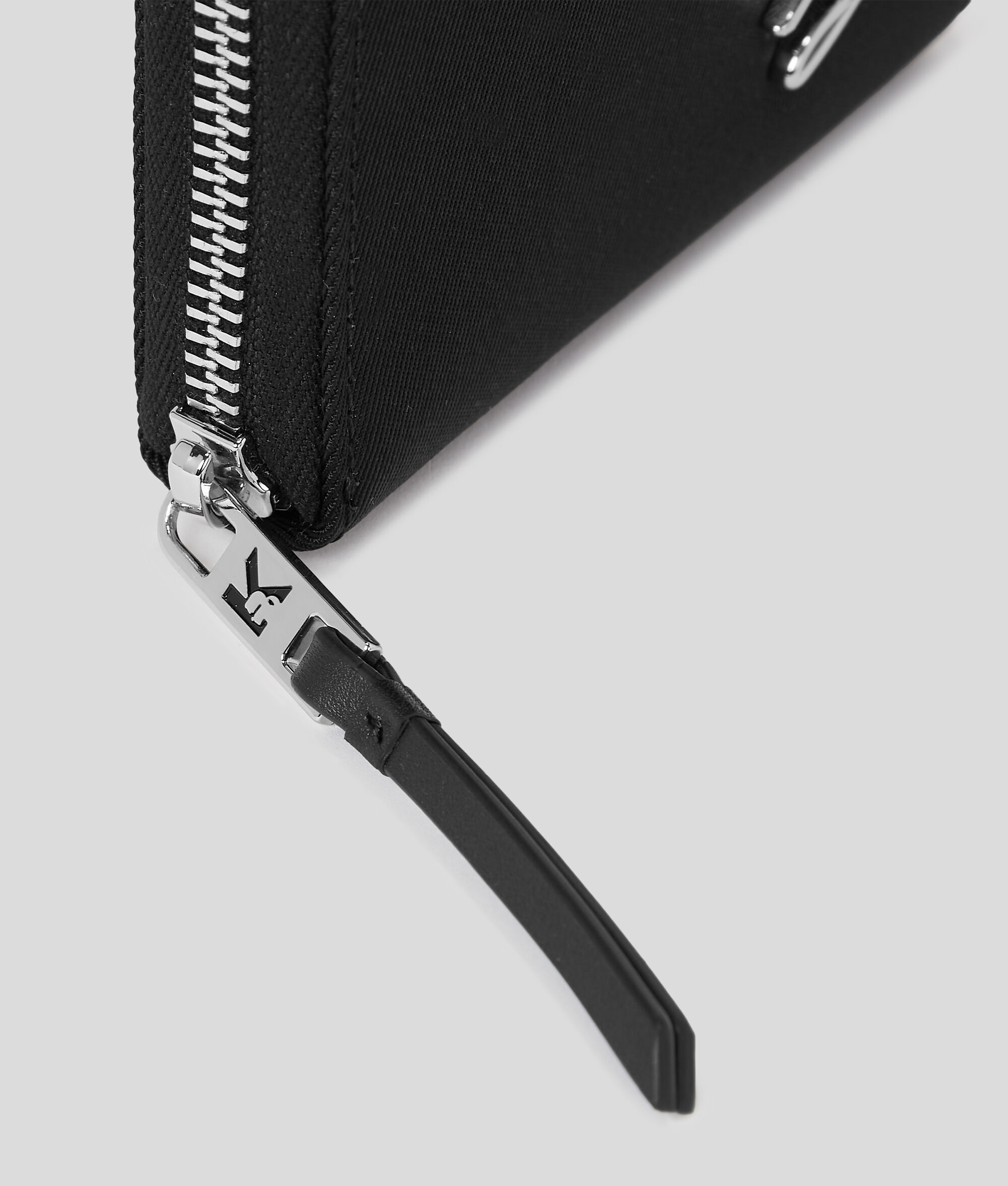 PETIT PORTEFEUILLE EN NYLON K/AUTOGRAPH SOFT