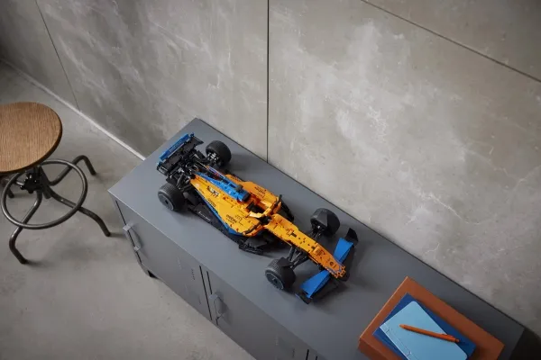 LEGO Technic 42141 McLaren Formula 1