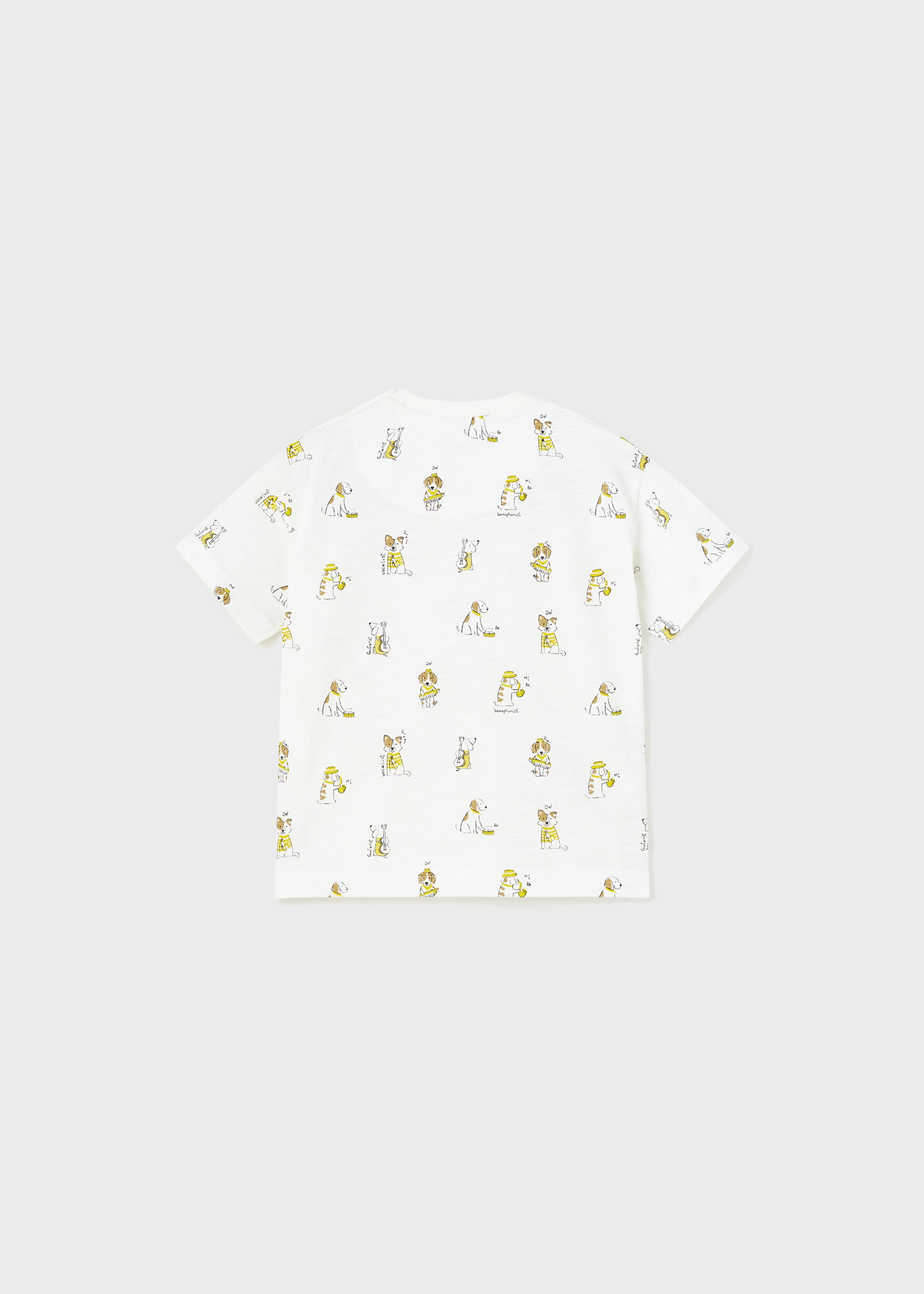 Camiseta infantil de manga curta estampada, feita com algodão sustentável.
