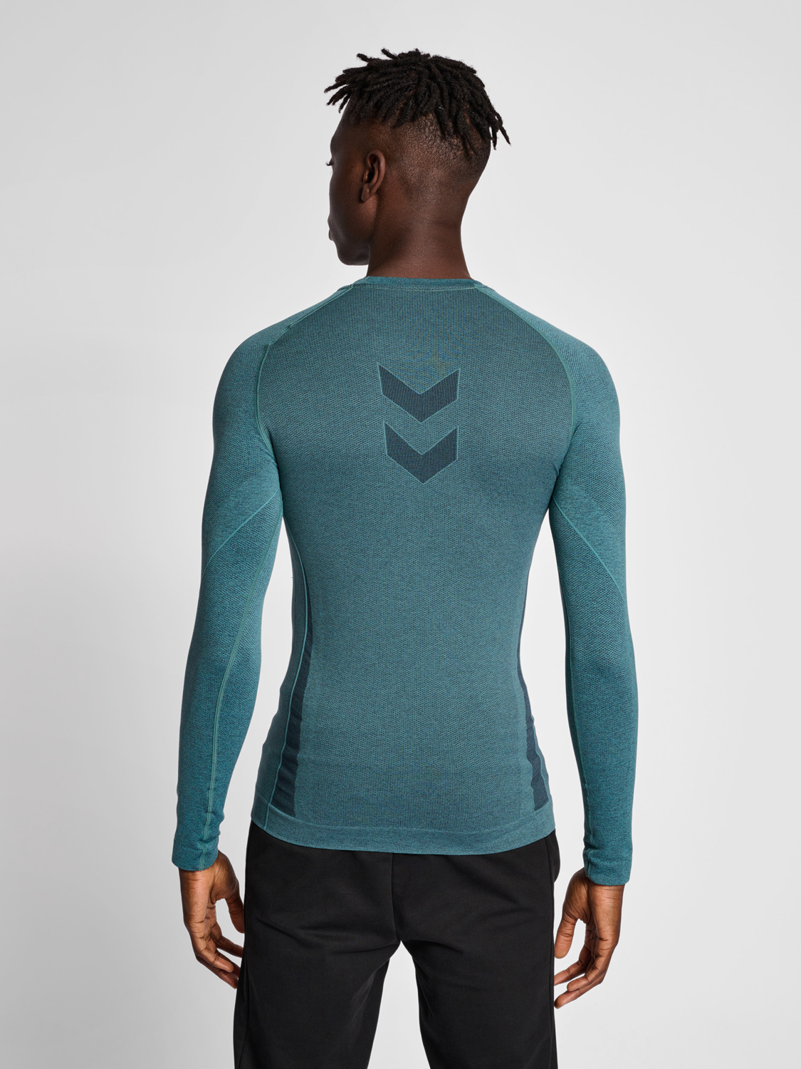 hmlTE MIKE SEAMLESS T-SHIRT L/S