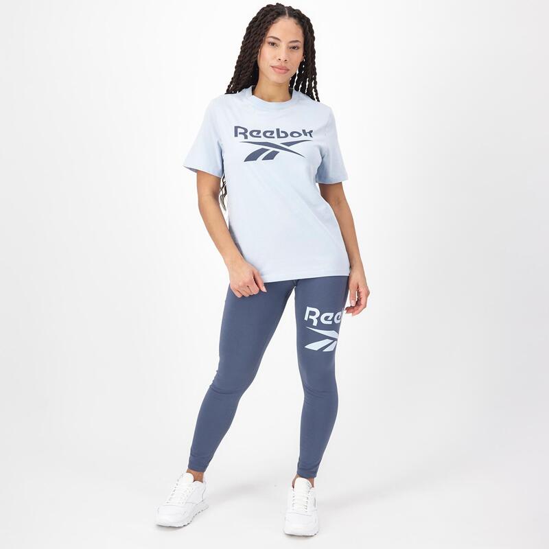 Camiseta Reebok com logo grande