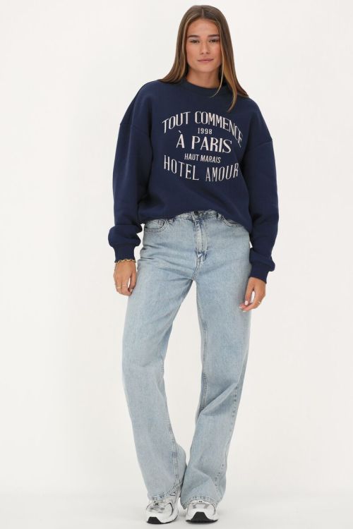 Donkerblauwe sweater 