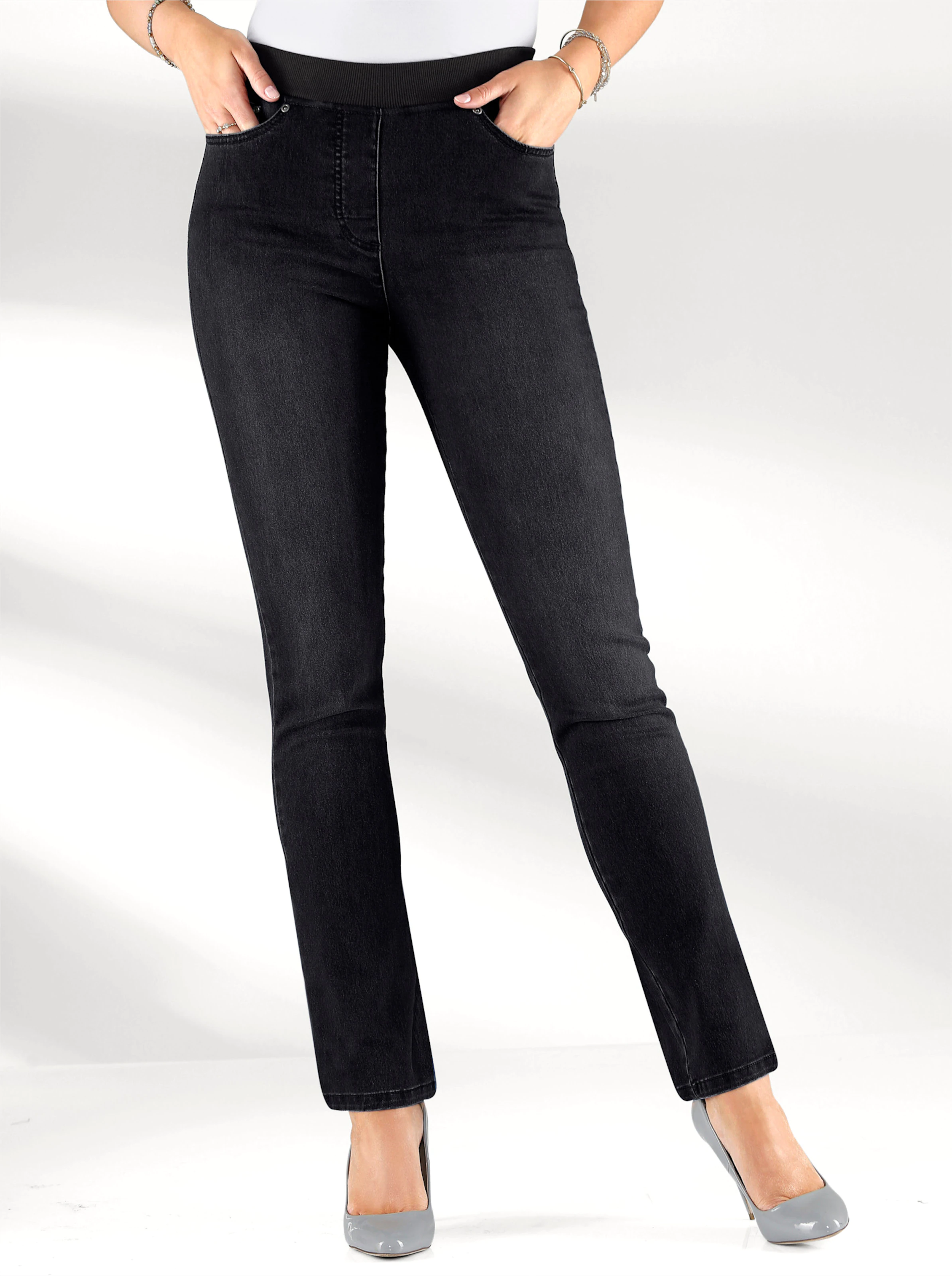 Schlupfjeans in black-denim