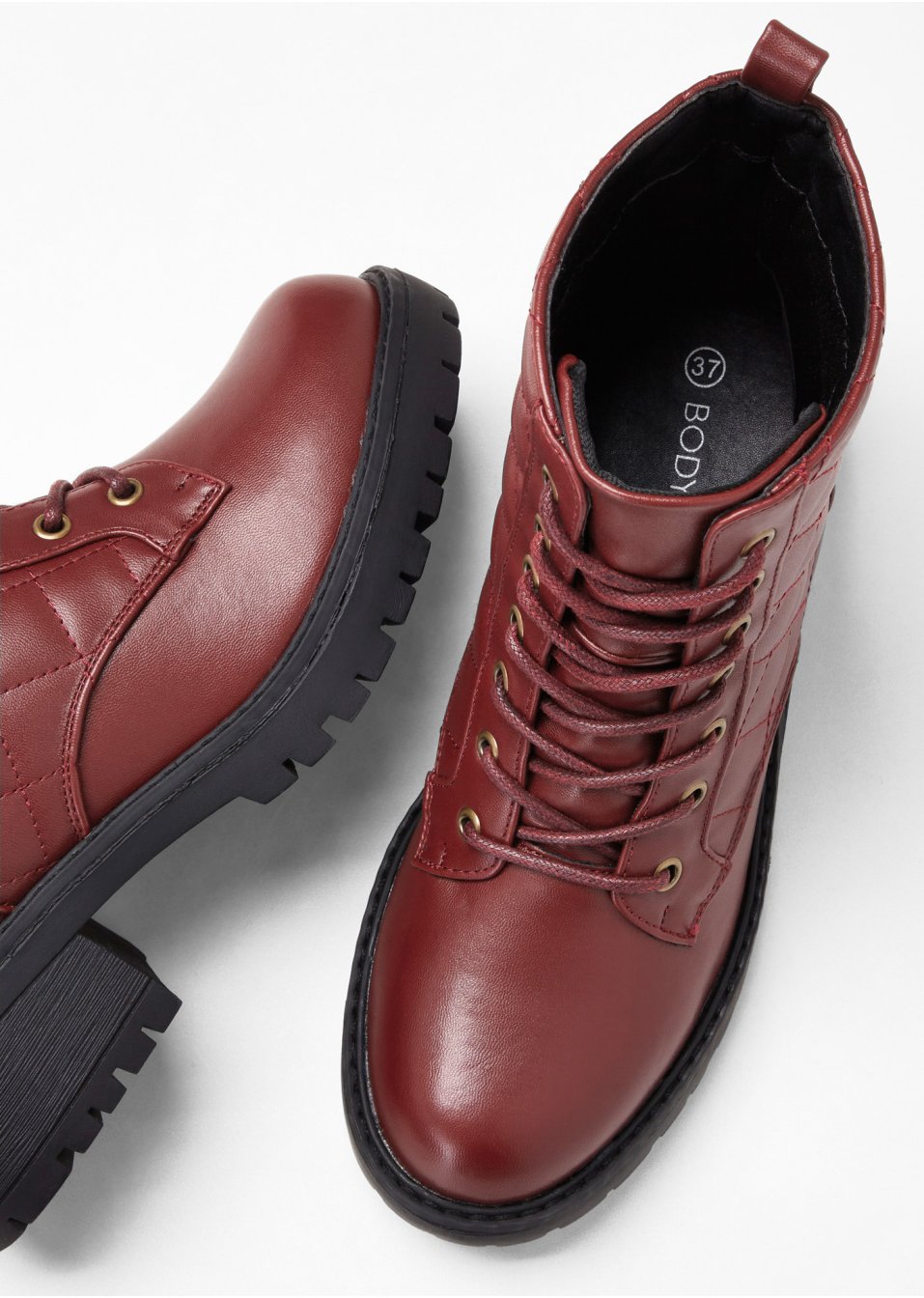 Boots à lacets