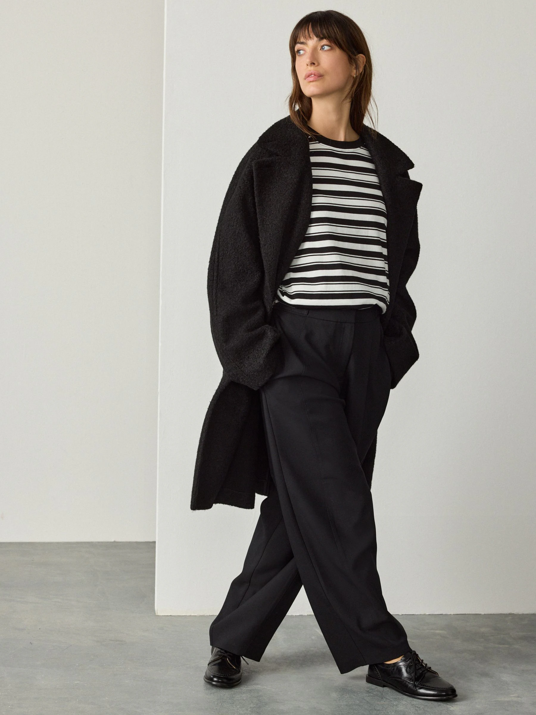 Zwart - Coatigan met knopen en reverskraag