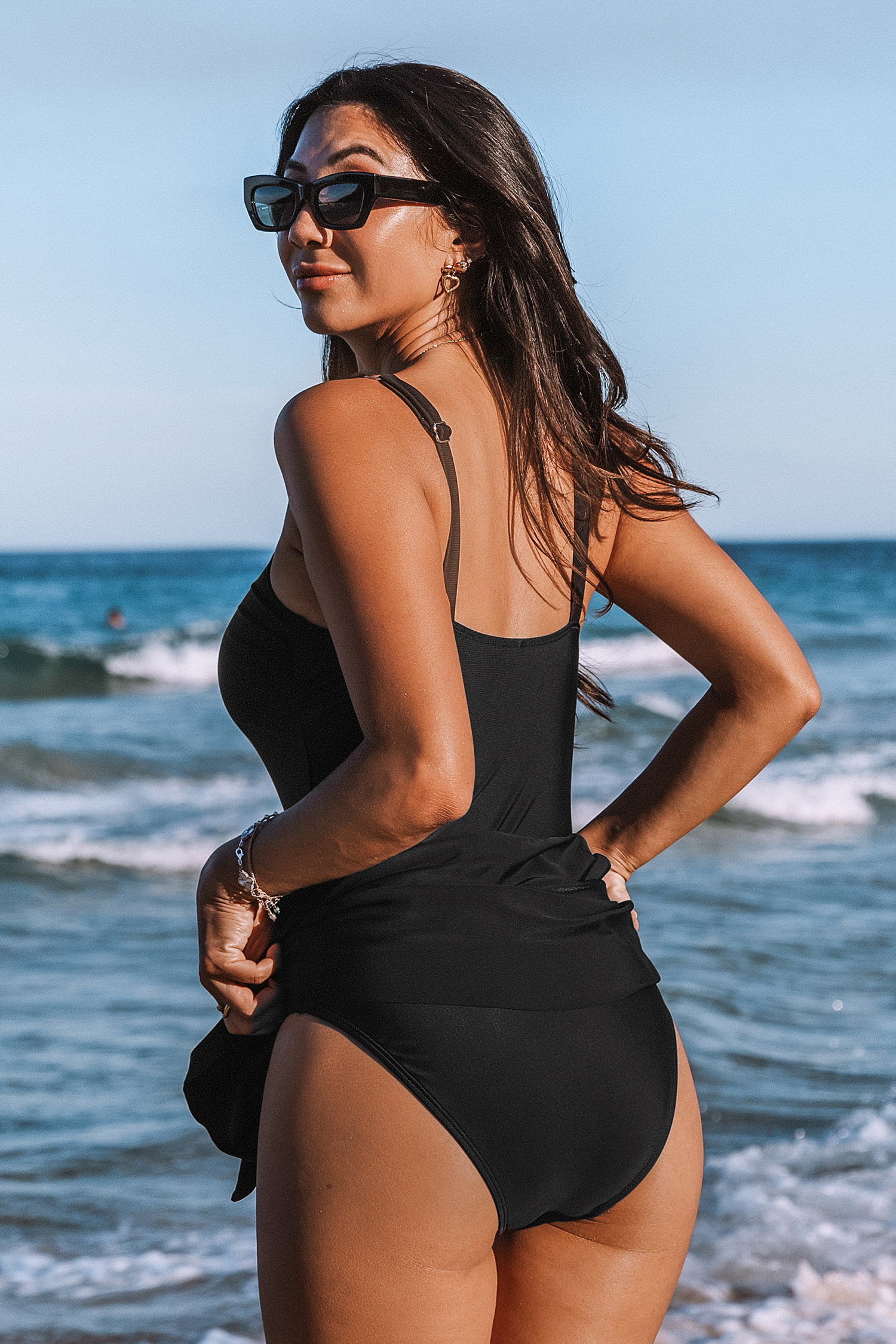 Robe de bain avec col carré à nouer noire