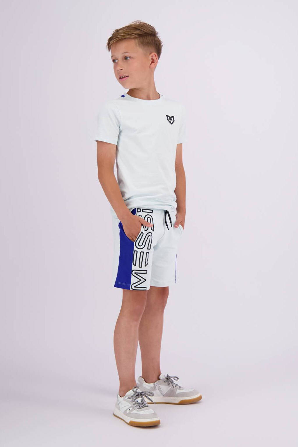 Vingino T-shirt Jacko met backprint lichtblauw/hardblauw