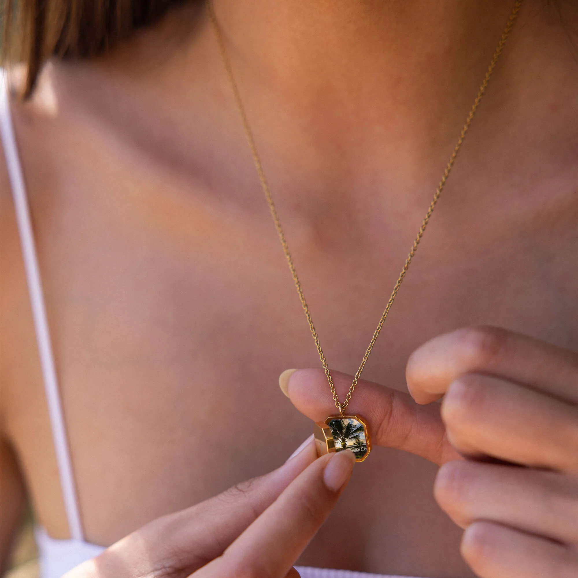 Elegance Medaillon Kette - PURELEI