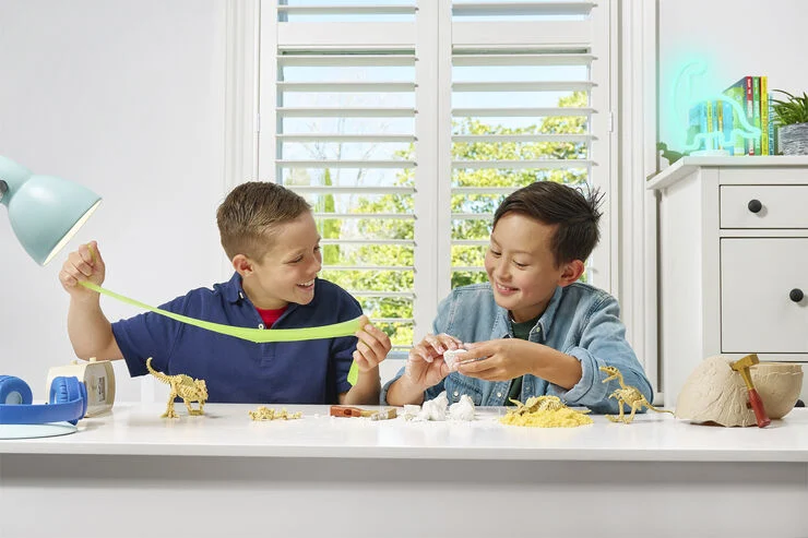 Roboalive Dino Fossil find mini surprice