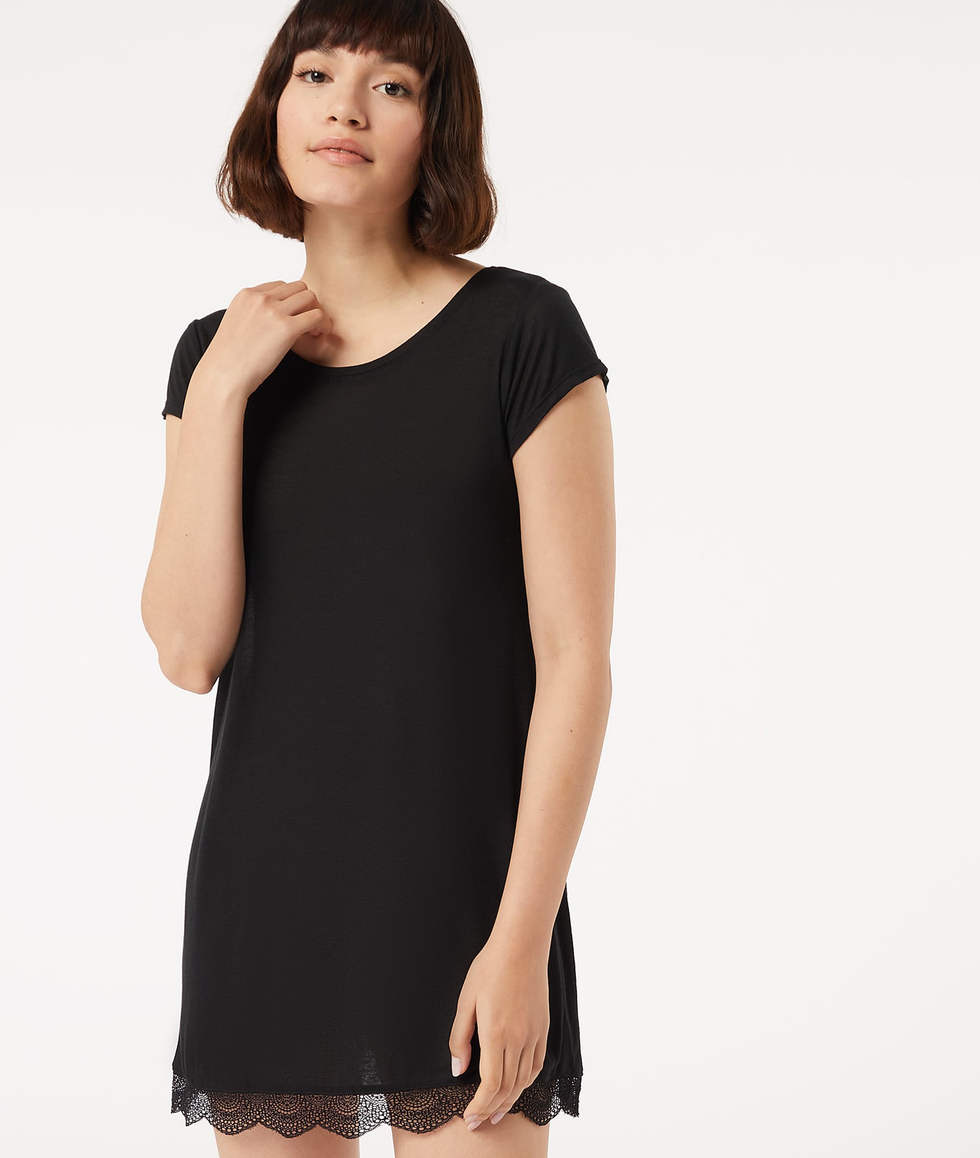 Chemise de nuit bas dentelle