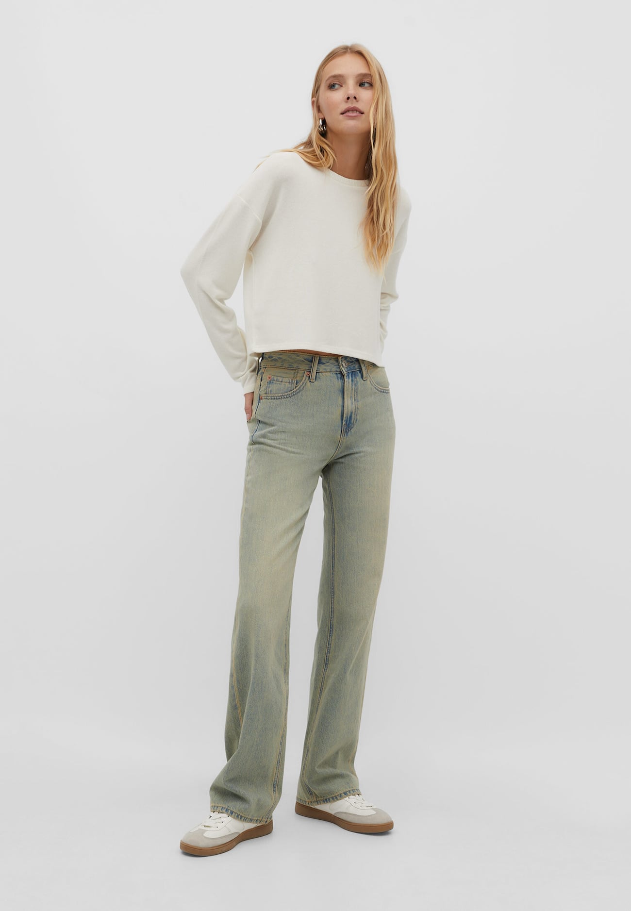 Camiseta cropped com textura felpuda
