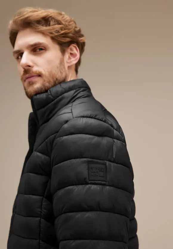 Leichte Outdoor Steppjacke - Black