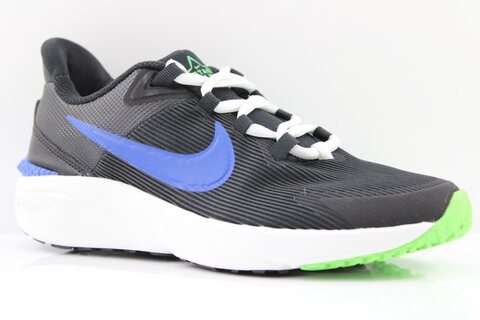 Nike Sneaker