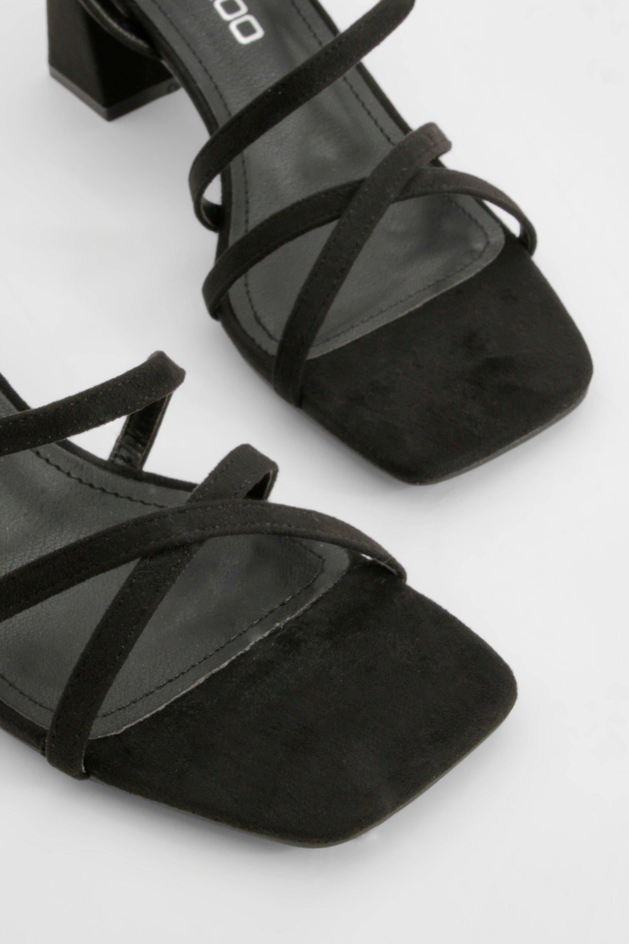 boohoo Escarpins À Talons Bloc Bas Et Brides Asymétriques