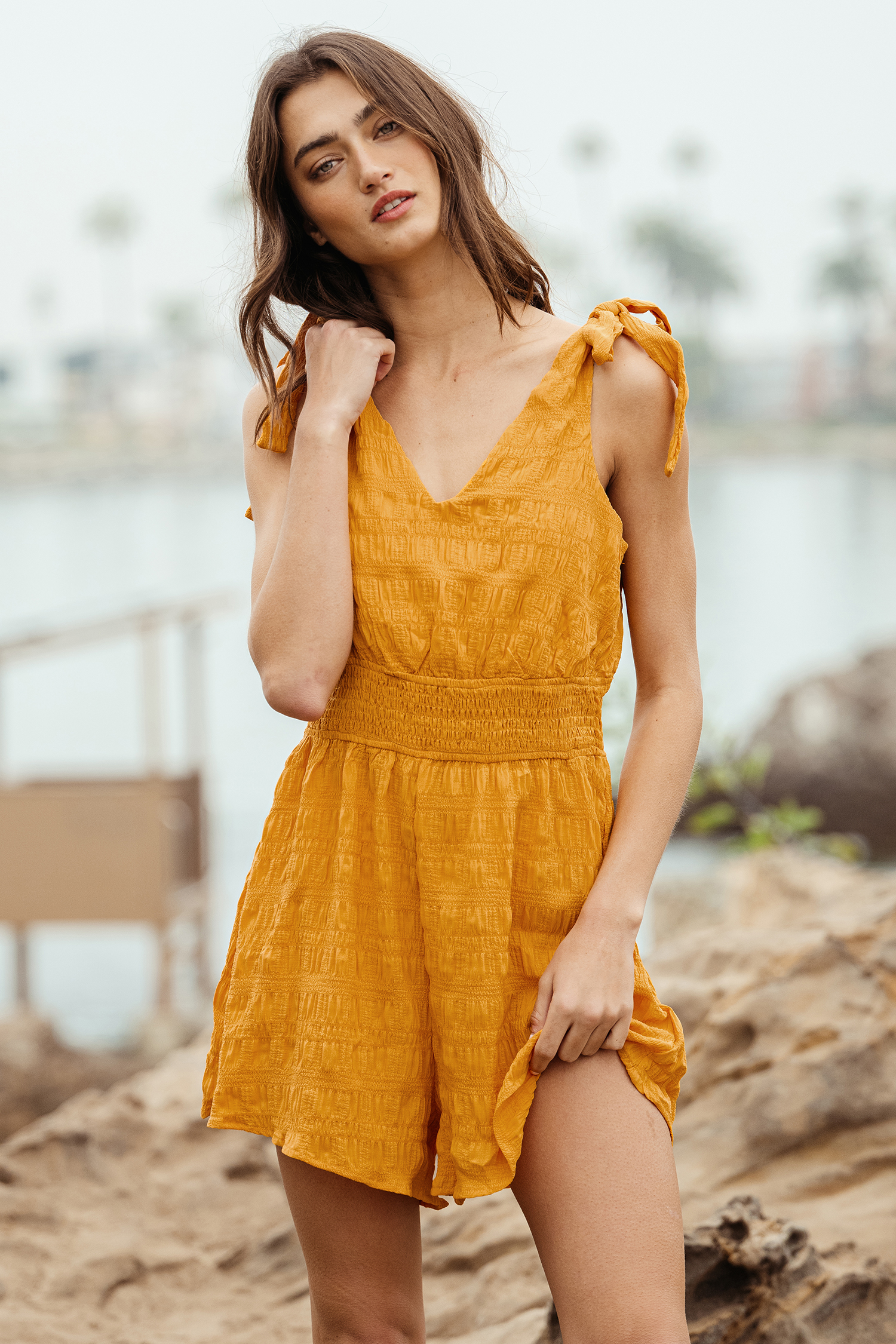 Combishort taille à smocks jaune moutarde