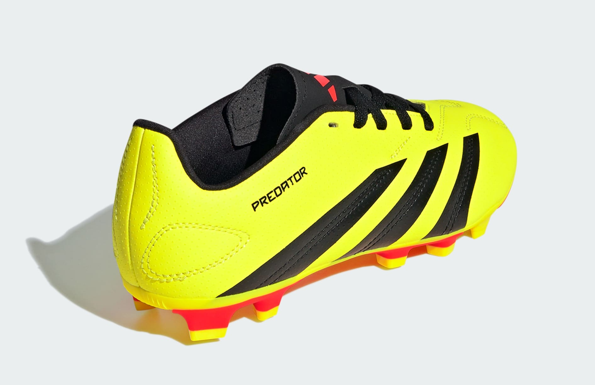 Predator Club L FxG Junior Team Solar Yellow/Core Black/Solar Red