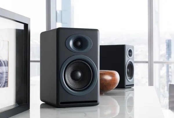 Audioengine P4 - Højttalere - 2-vejs - solid karboniseret bambus