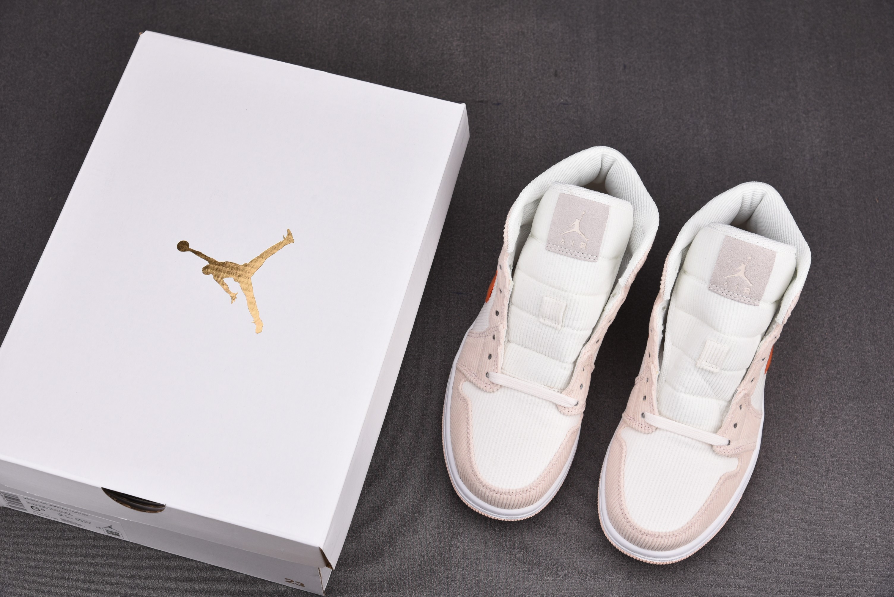 Jordan 1 Mid SE Corduroy Sail