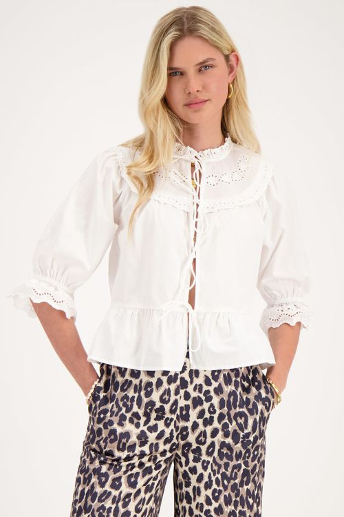 Witte top met strikjes en broderie