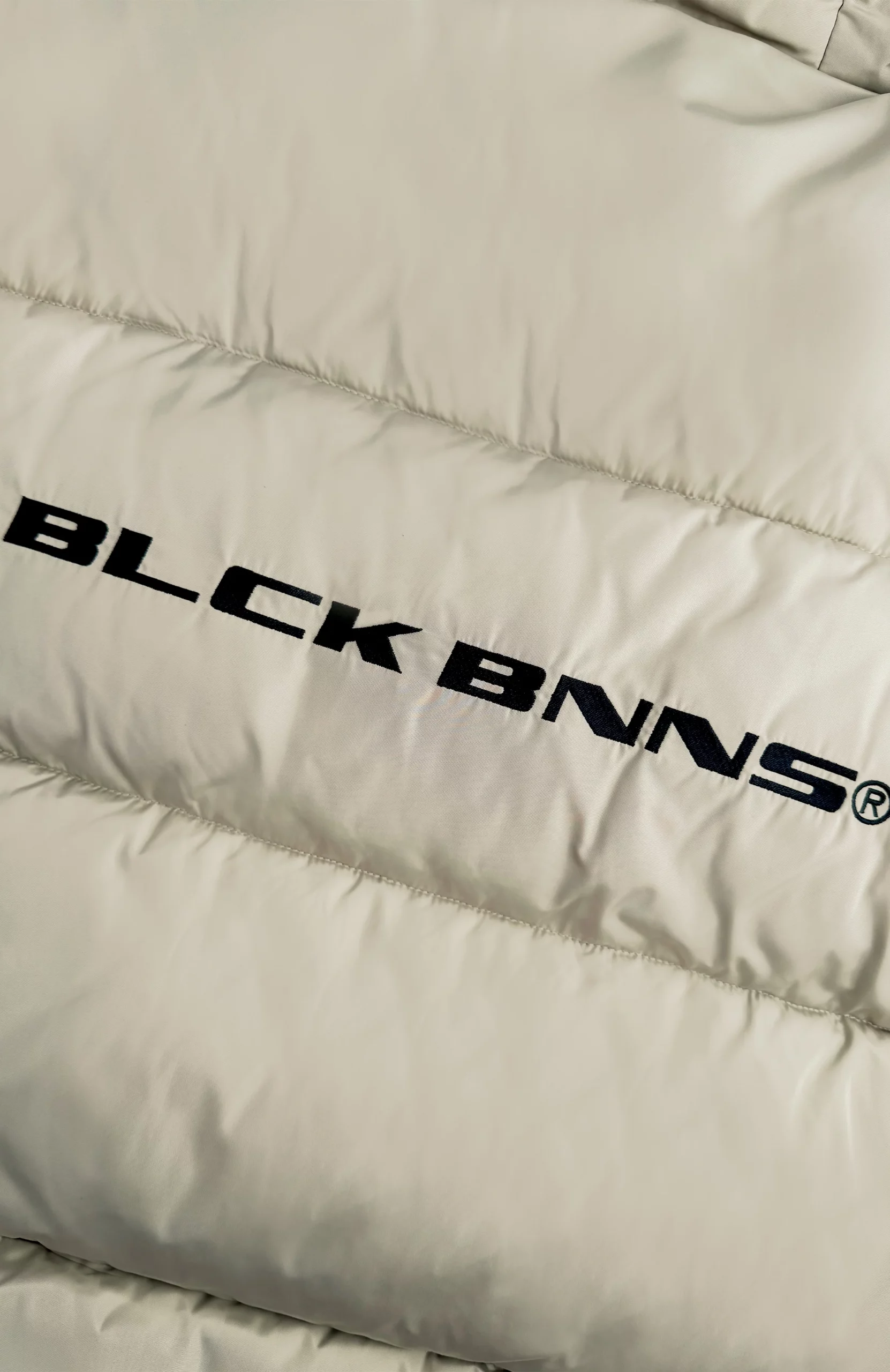 Black Bananas Block Puffer Jas Heren Sand